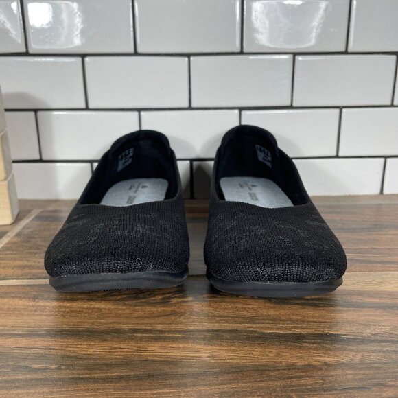 Clarks Carly Wish Womens 7.5 Shoes Black Tiger Print Slip On Cloudsteppers Flats - Picture 2 of 12